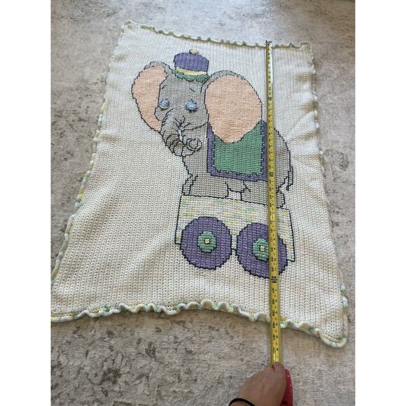 Handmade Knit Elephant Baby Blanket 27”x40” Beautiful Quality - Picture 4 of 5